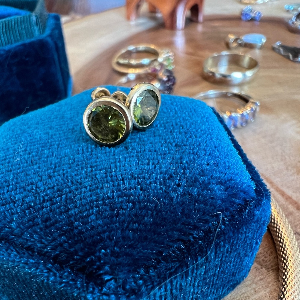 Vintage bezel, martini-set peridot studs